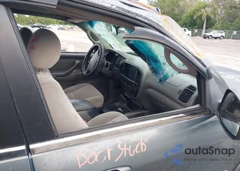 2005 Toyota Tundra Sr5 V8 z USA, uszkodzony, nr VIN 5TBET34135S484079